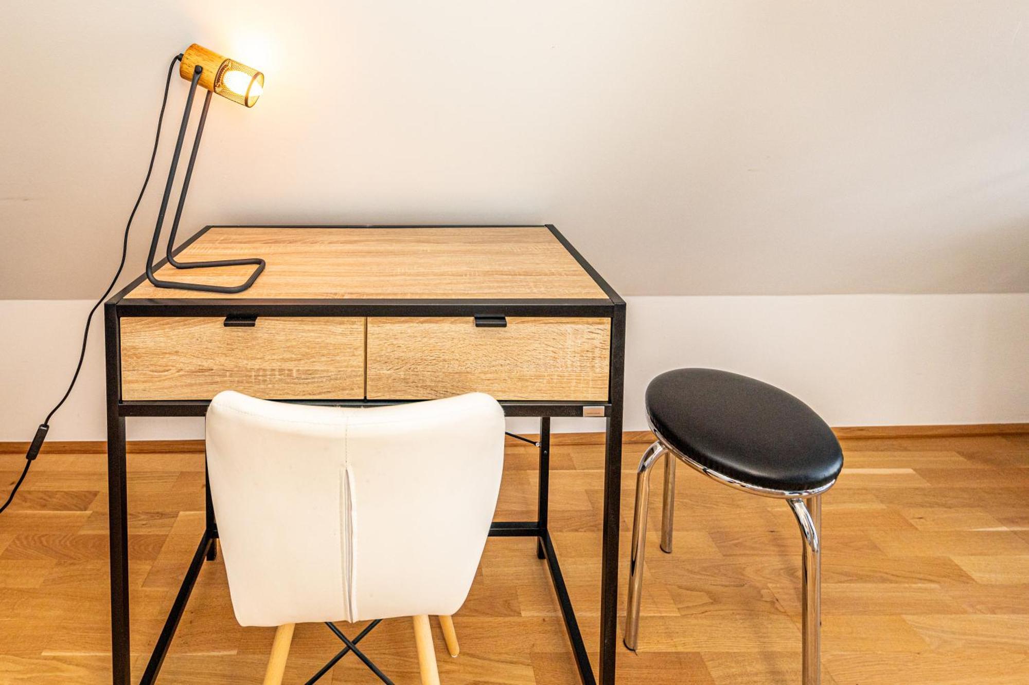 Penthouse Suites By Jr City Apartments Vienna Room photo