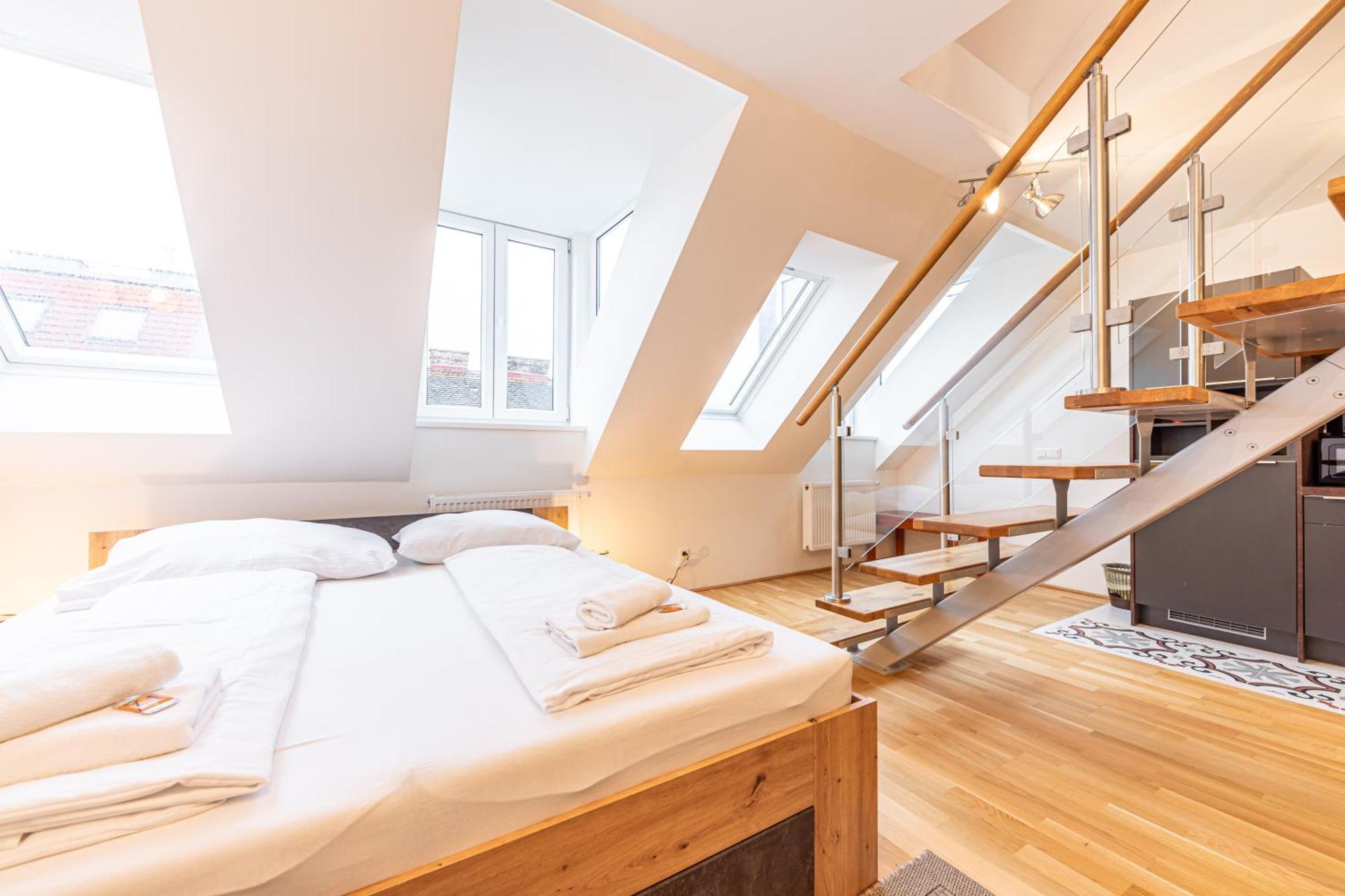 Penthouse Suites By Jr City Apartments Vienna Room photo